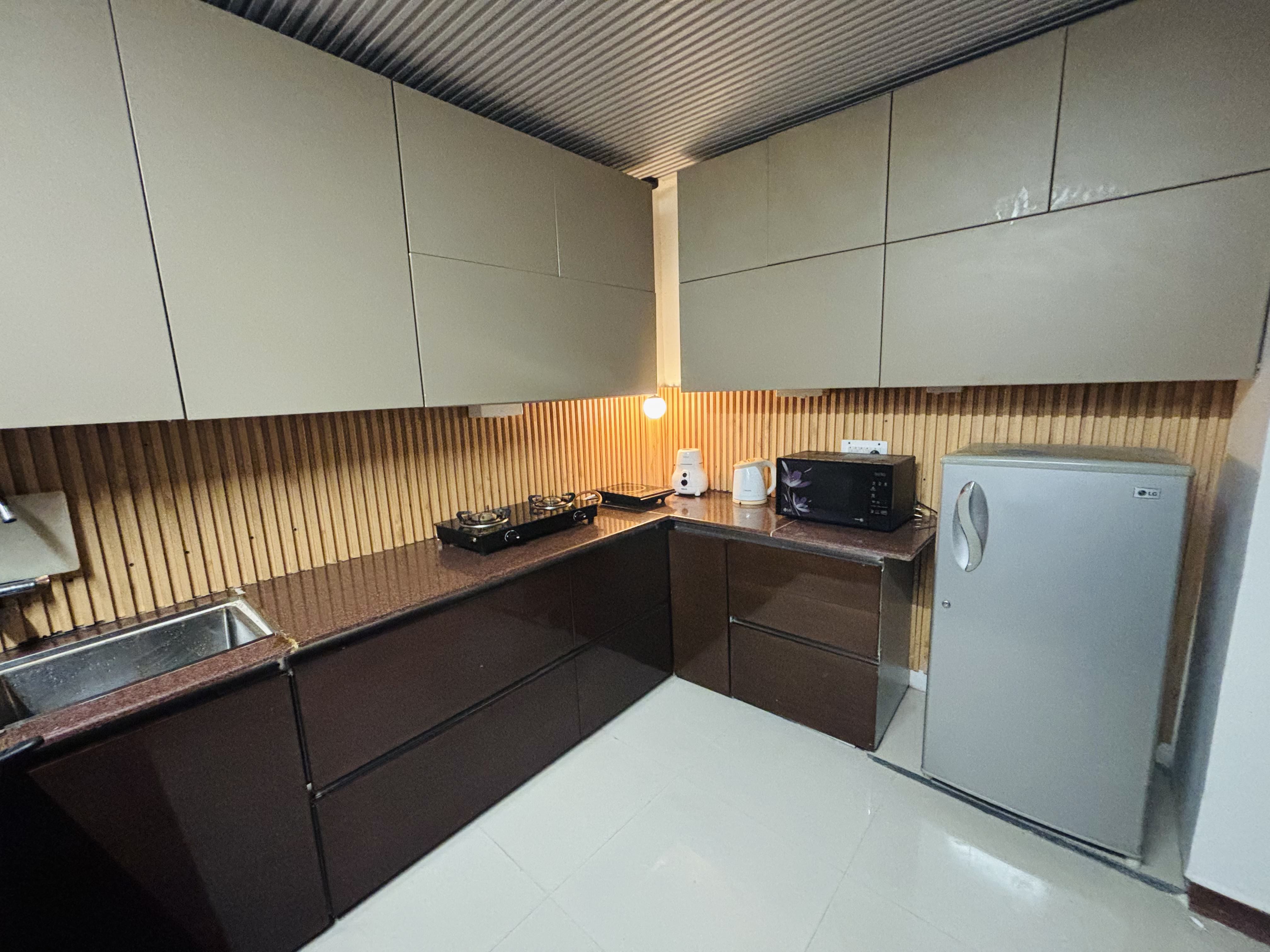 Fully equipped kitchen